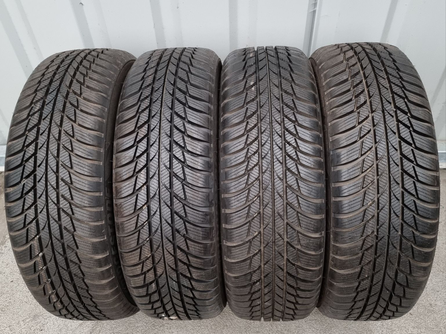 NOWE Opony Zimowe 185/60/16 Bridgestone