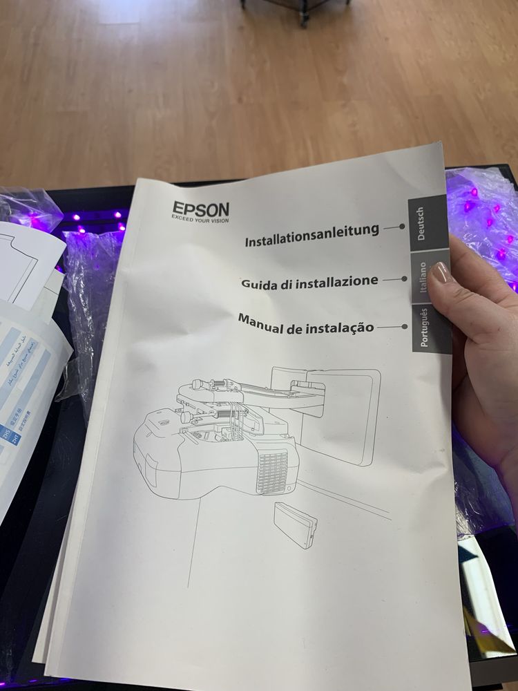 Projetor Epson EB-595Wi