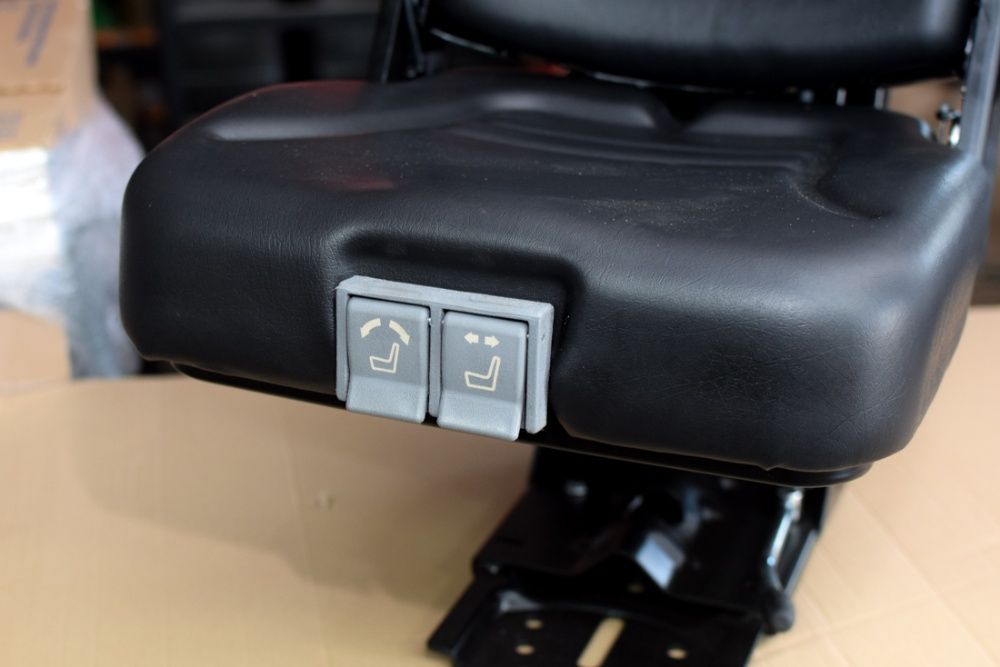 Fotel siedzenie ciągnikowe komfortowe + podłokietniki STAR/GRAMMER