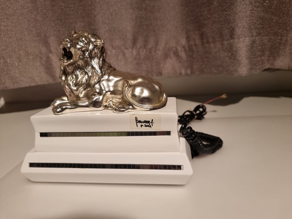 Telefone leao classico