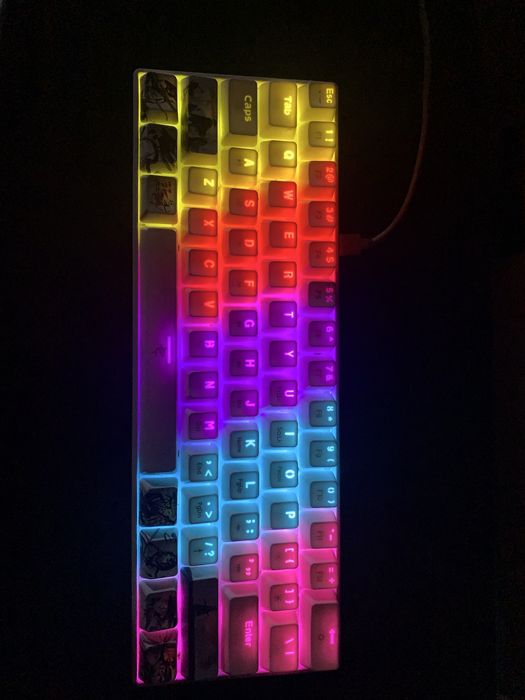 продам клавиатуру 60%