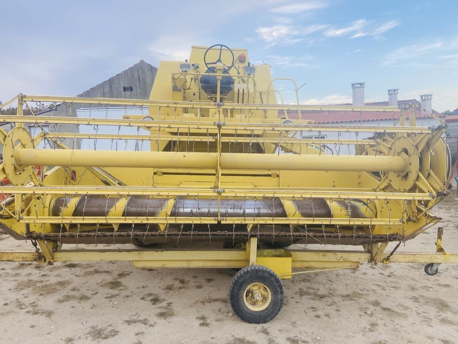 Maquina New Holland