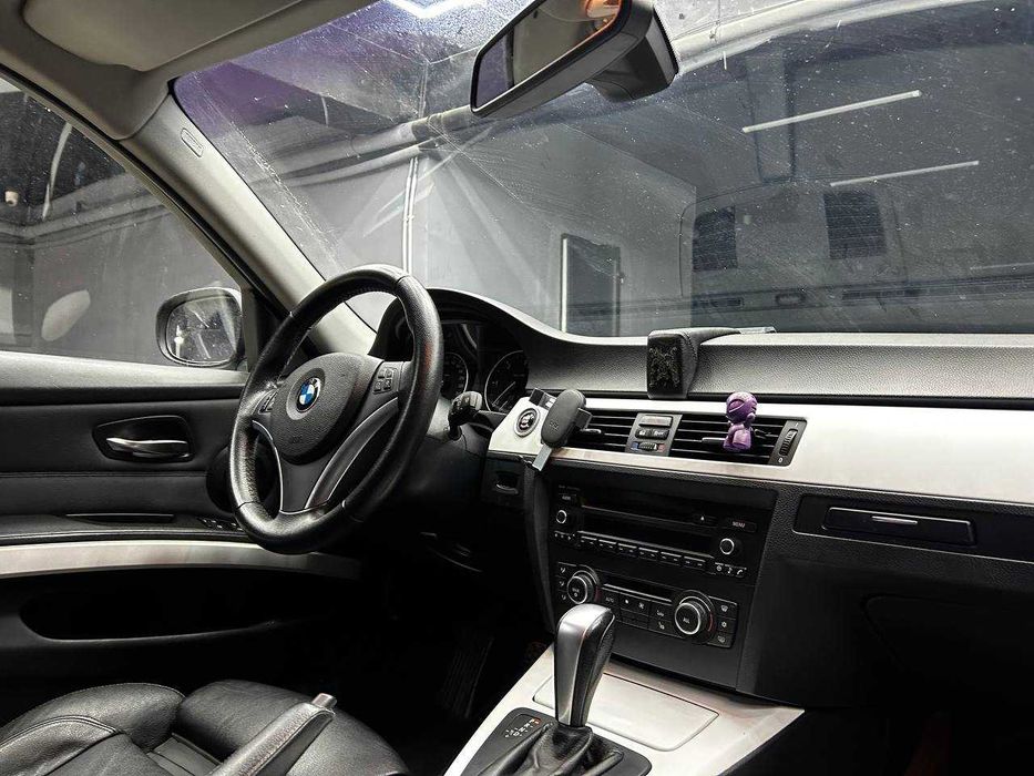 BMW 320 d 2011 року