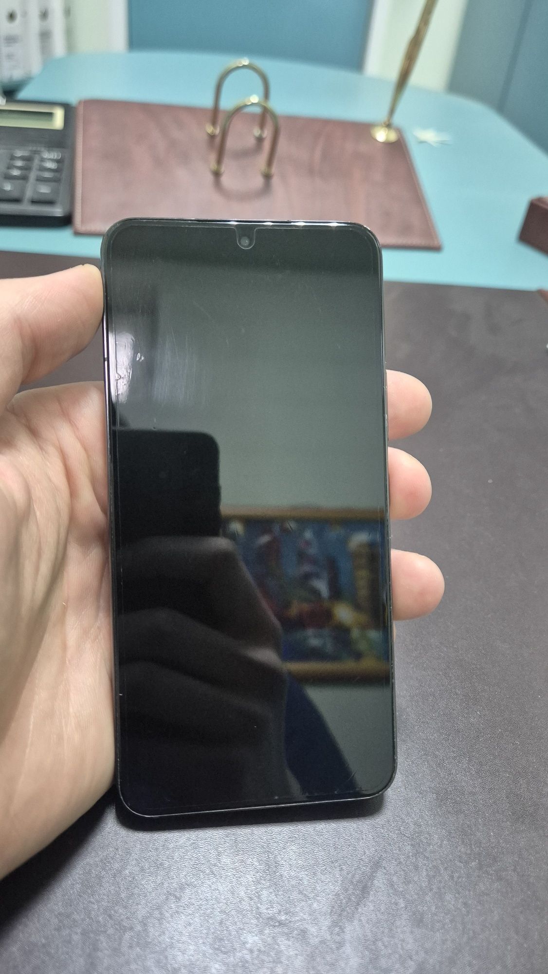 Samsung Galaxy S22 8/256GB Phantom Black

Экран: 6.1
Камера: 50 Мп + 1