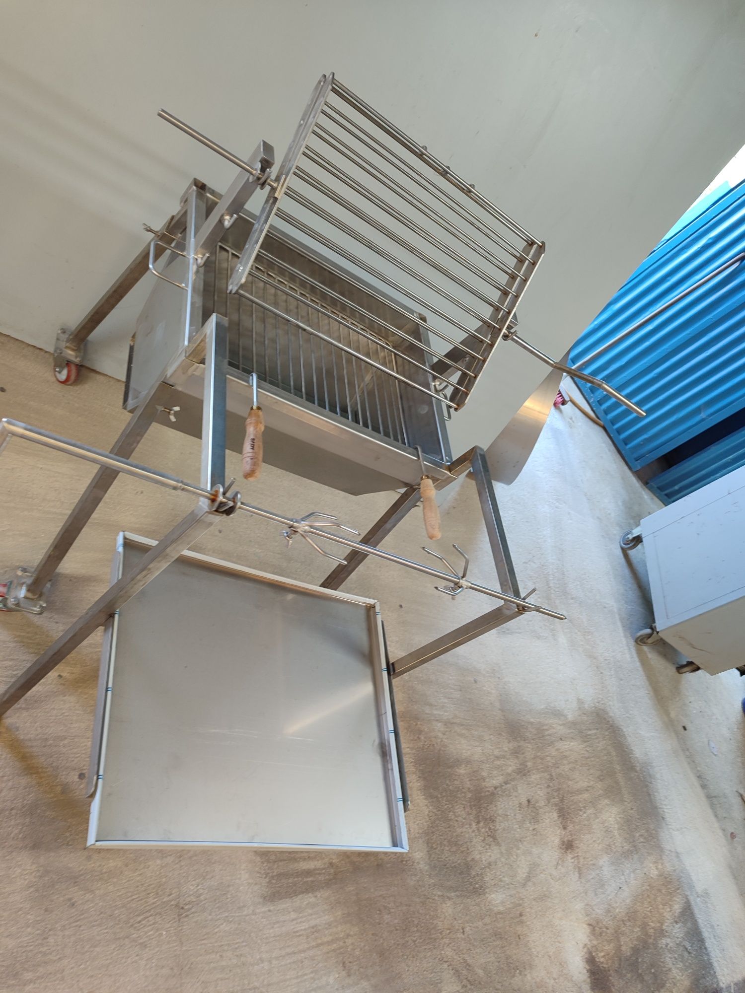 Churrasqueira inox para pernil