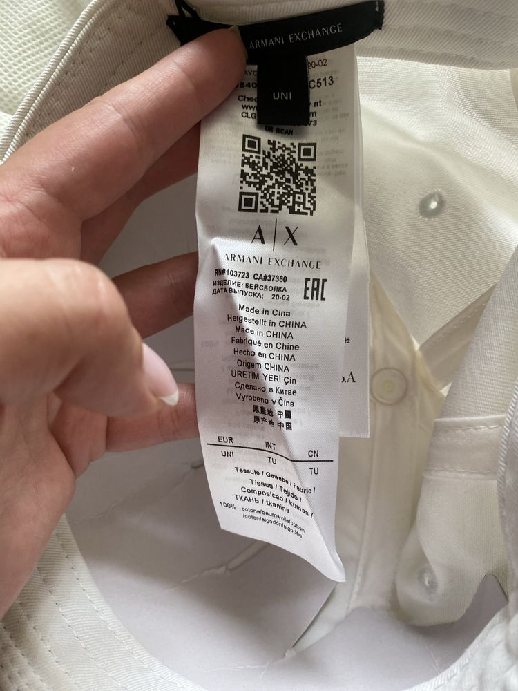 Жіноча Бейсболка armani оригінал