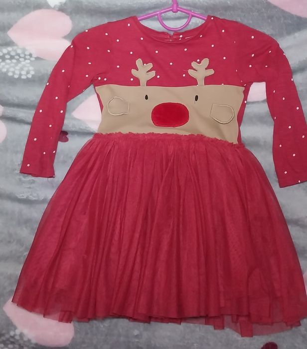 Продам новорічну сукню на дівчинку 4 років