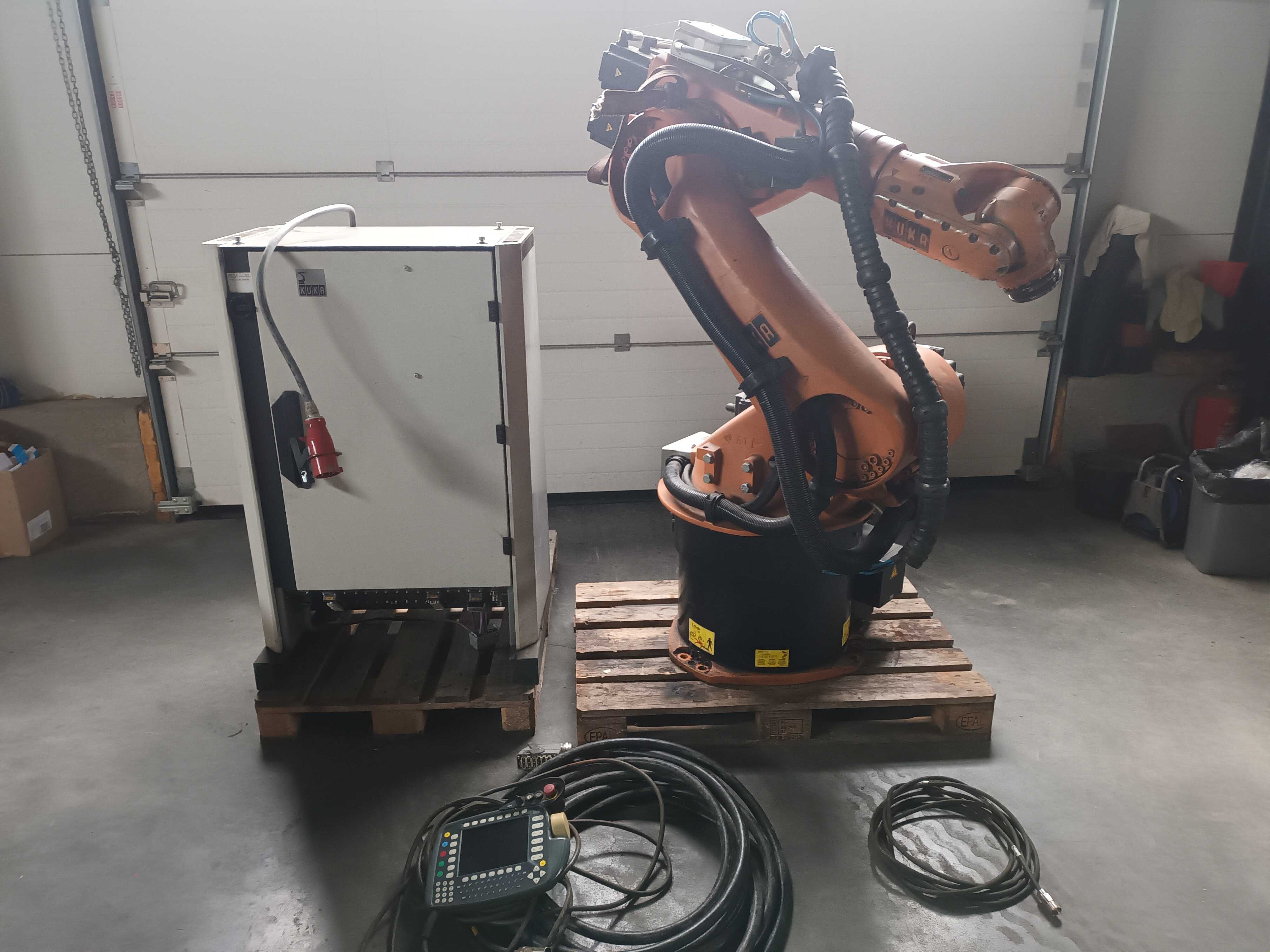 Szafa sterownicza Robot KUKA Kr60 KRC2ed05 2008r 7-Oś Oś-4,5,6,