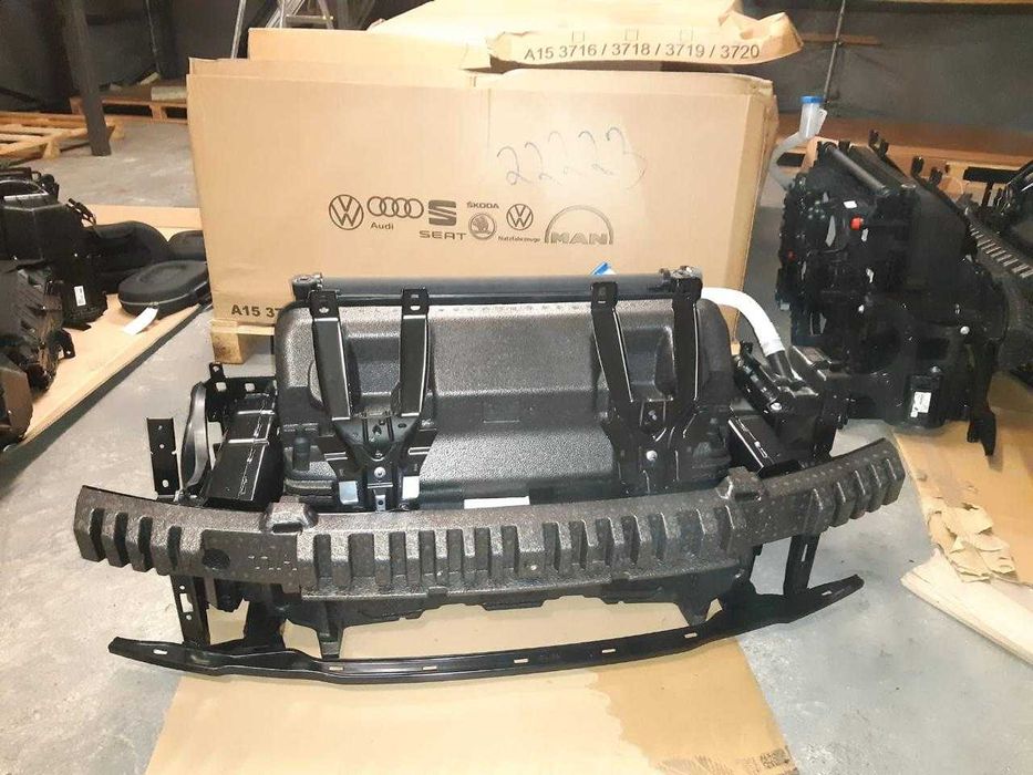 VW ID4 id  Панель радіаторів передня установочна панель Телевізор