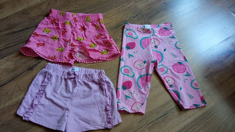 Krótkie spodenki 110