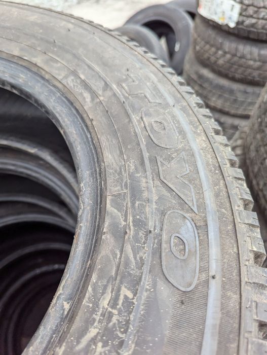 215/70R15C  Toyo