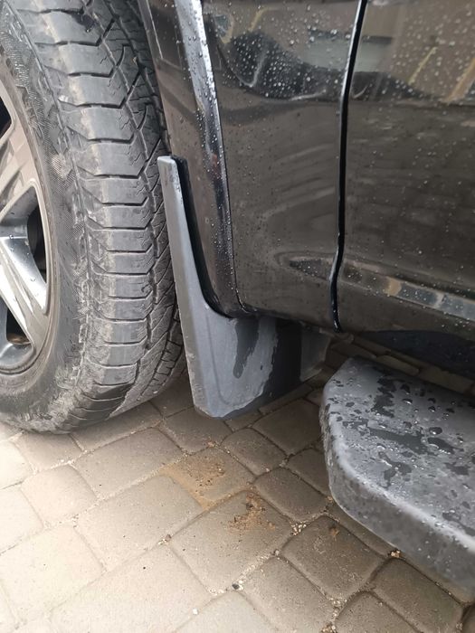 Бризговики вітровики фаркоп ford f150