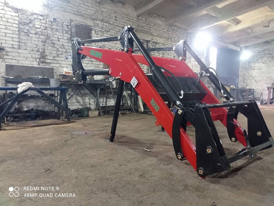 Фронтальный погрузчик - 1600 (КУН) к МТЗ и ЮМЗ