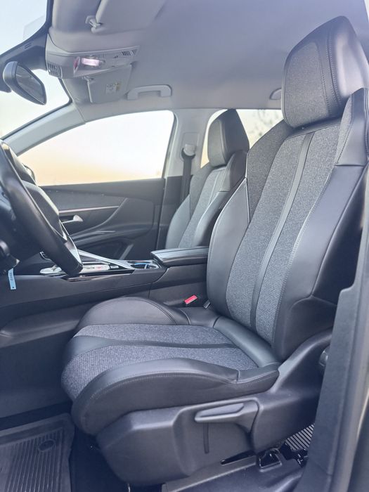 PEUGEOT 5008 1.5 hdi ALLURE 2019 full extras garantia 18 meses