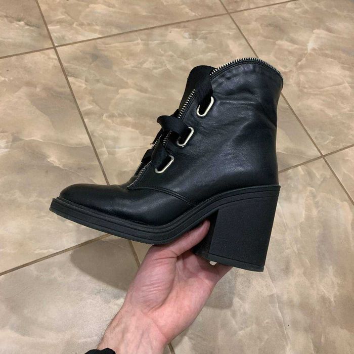 Шкіряні черевики на каблуку / Демосезон / Жіноче взуття