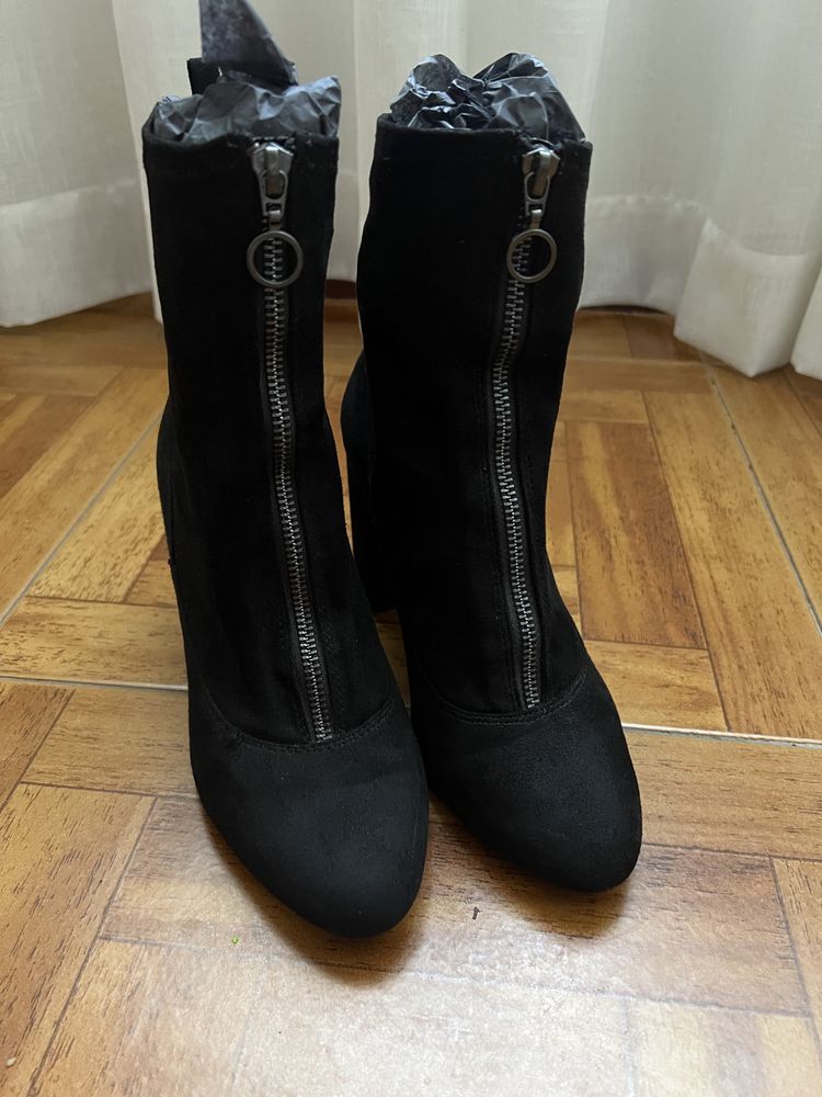 Botas bershka 38