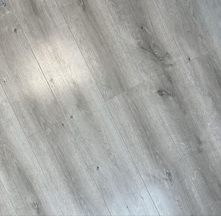 Ламінат Premium Line KF216 V4 Дуб Вільнюс 1880*193*8мм