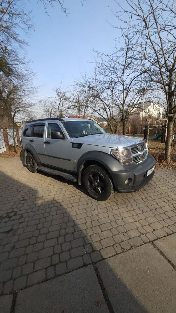 Авто Dodge Nitro