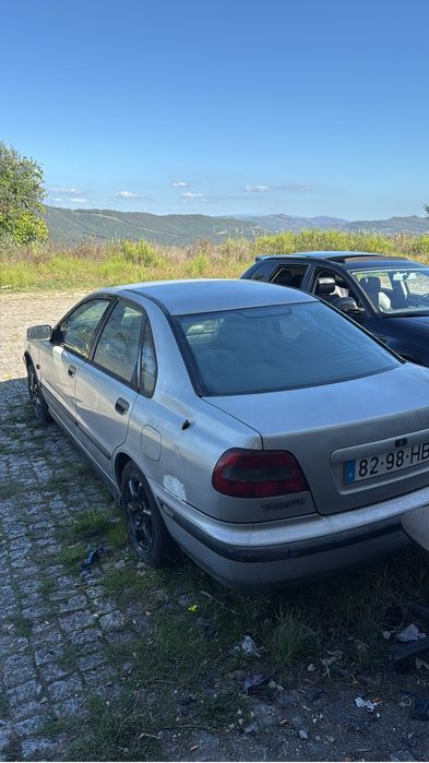 Volvo s40 2.0 16v gasolina completo(avariado)