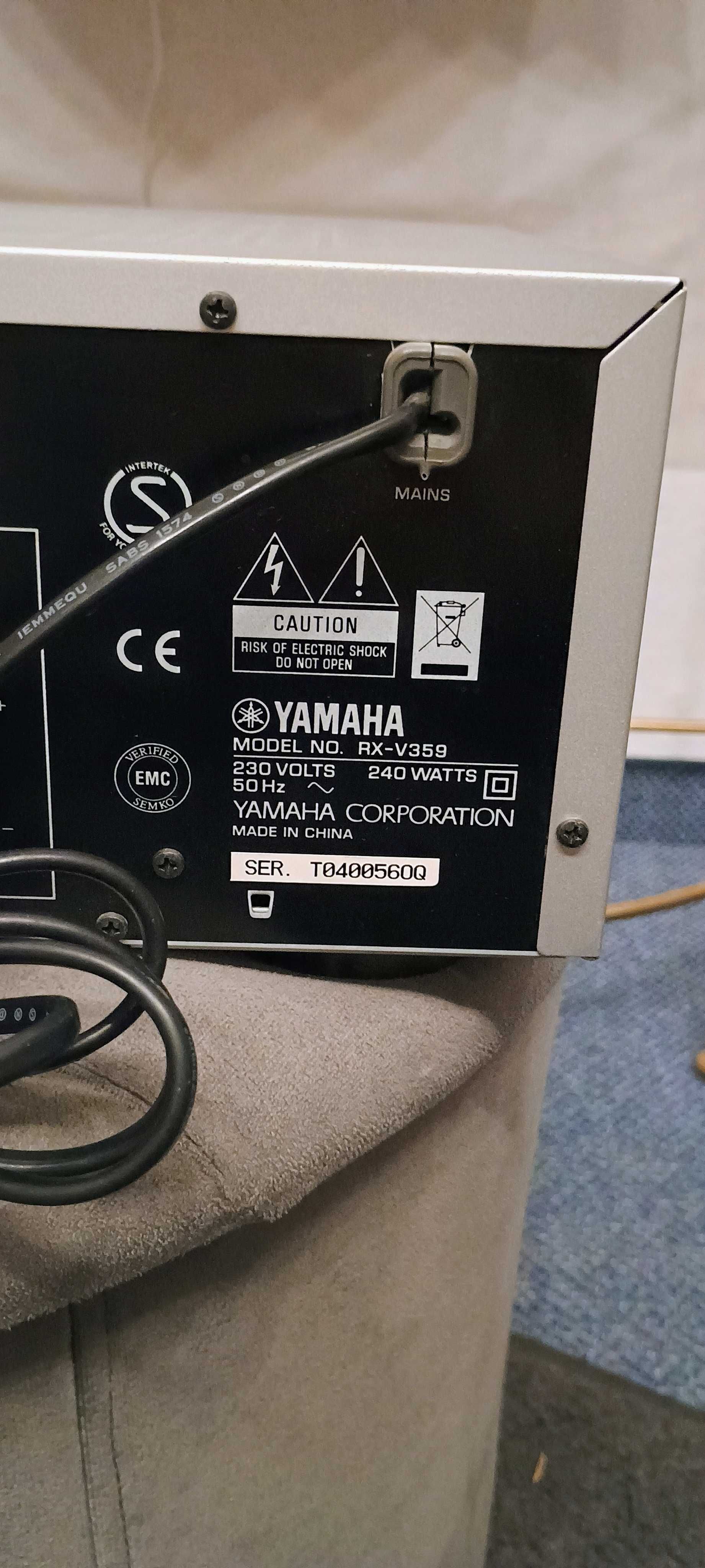 Yamaha RX-V359 amplituner