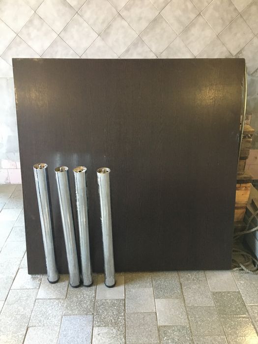 Стол большой для кухни или столовой