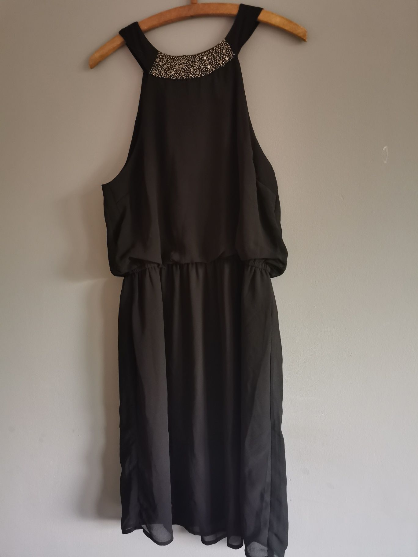 Czarna sukienka L Vero Moda
