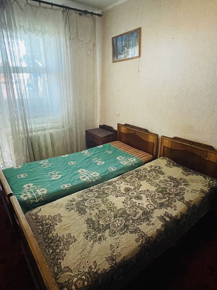 Здам окрему кімнату для хлопця в районі 12 школи
