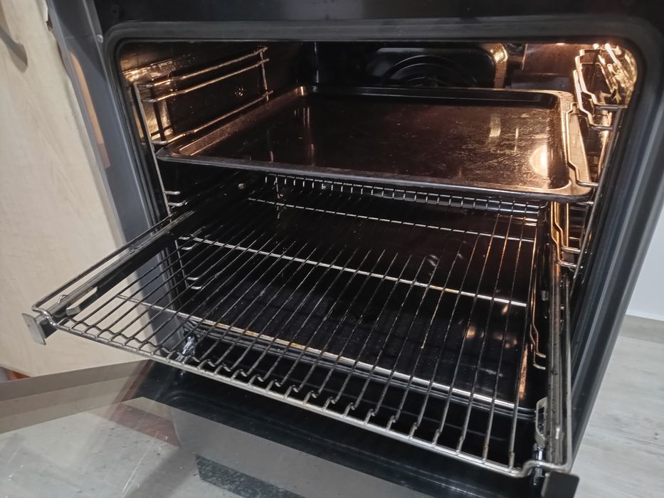 Kuchenka gazowa Amica z elektrycznym piekarnikiem