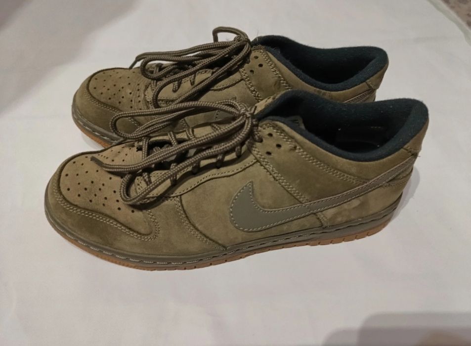 Nike adidasy  skóra zielone  oliwkowe khaki  roz EUR 40, UK 6