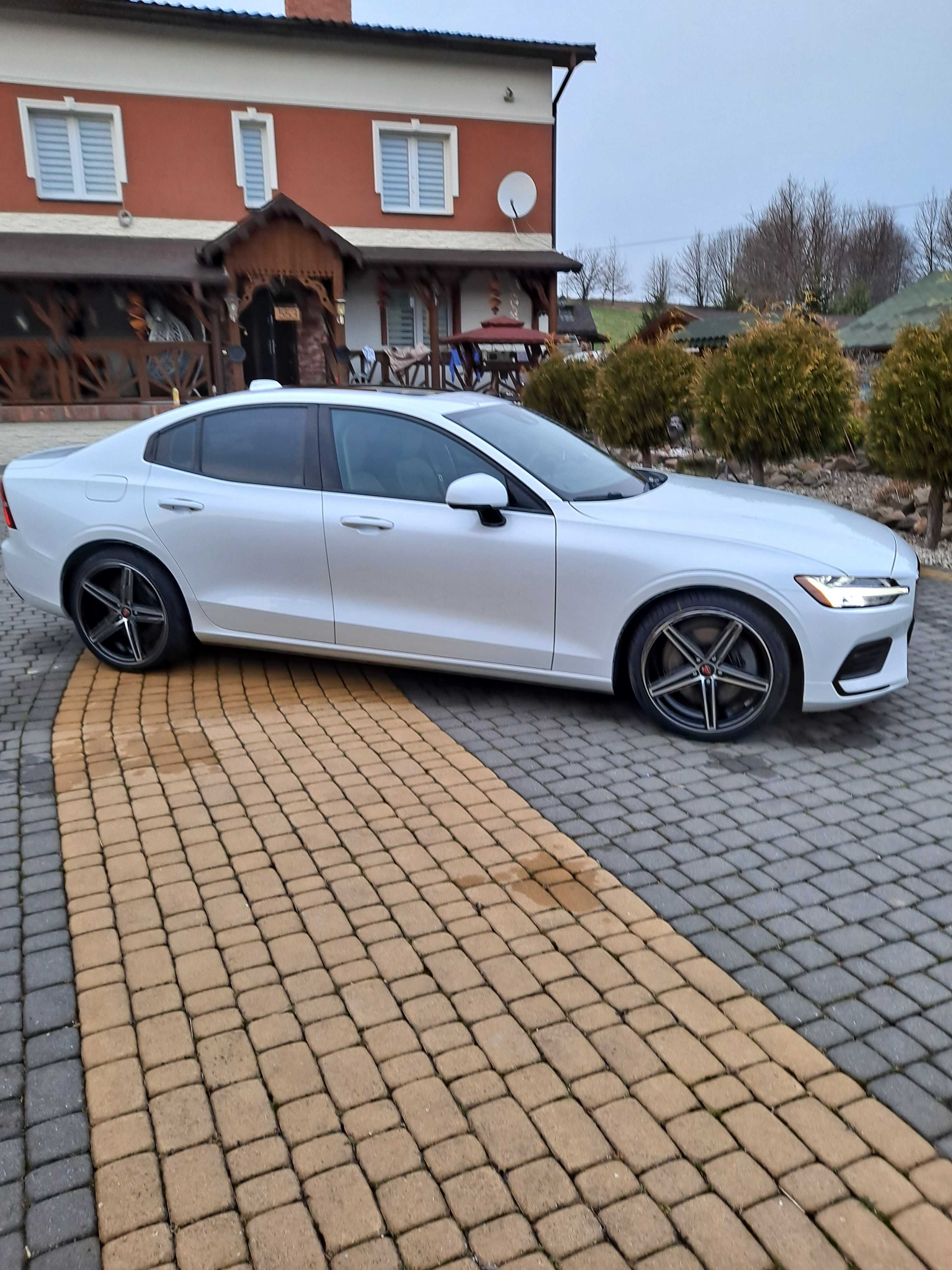 Sliczne volvo s60 t6 jedyne takie znikomy przebieg ideal