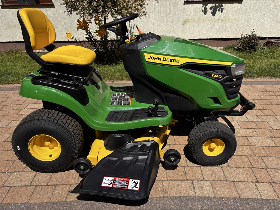 JOHN DEERE S140 22KM V-TWIN traktorek kosiarka USA mocna