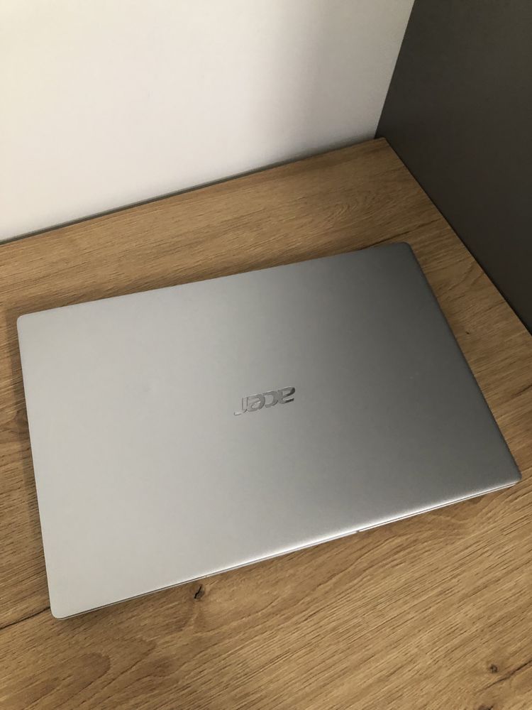 Laptop Acer Swift SF314-42, Ryzen 5 4500U, 8GB RAM,