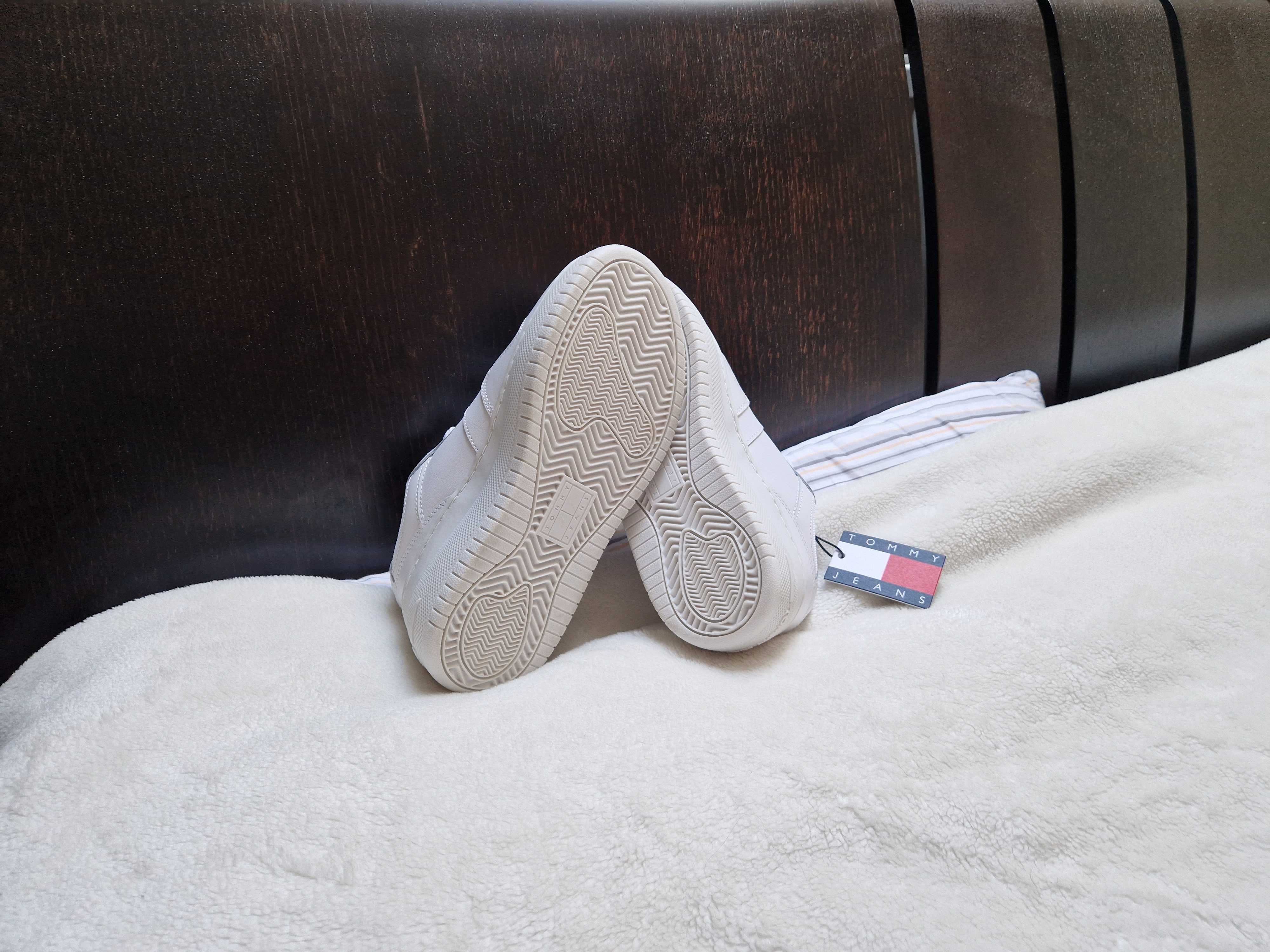 Nowe białe damskie buty sportowe na platformie Tommy Hilfiger rozm 37
