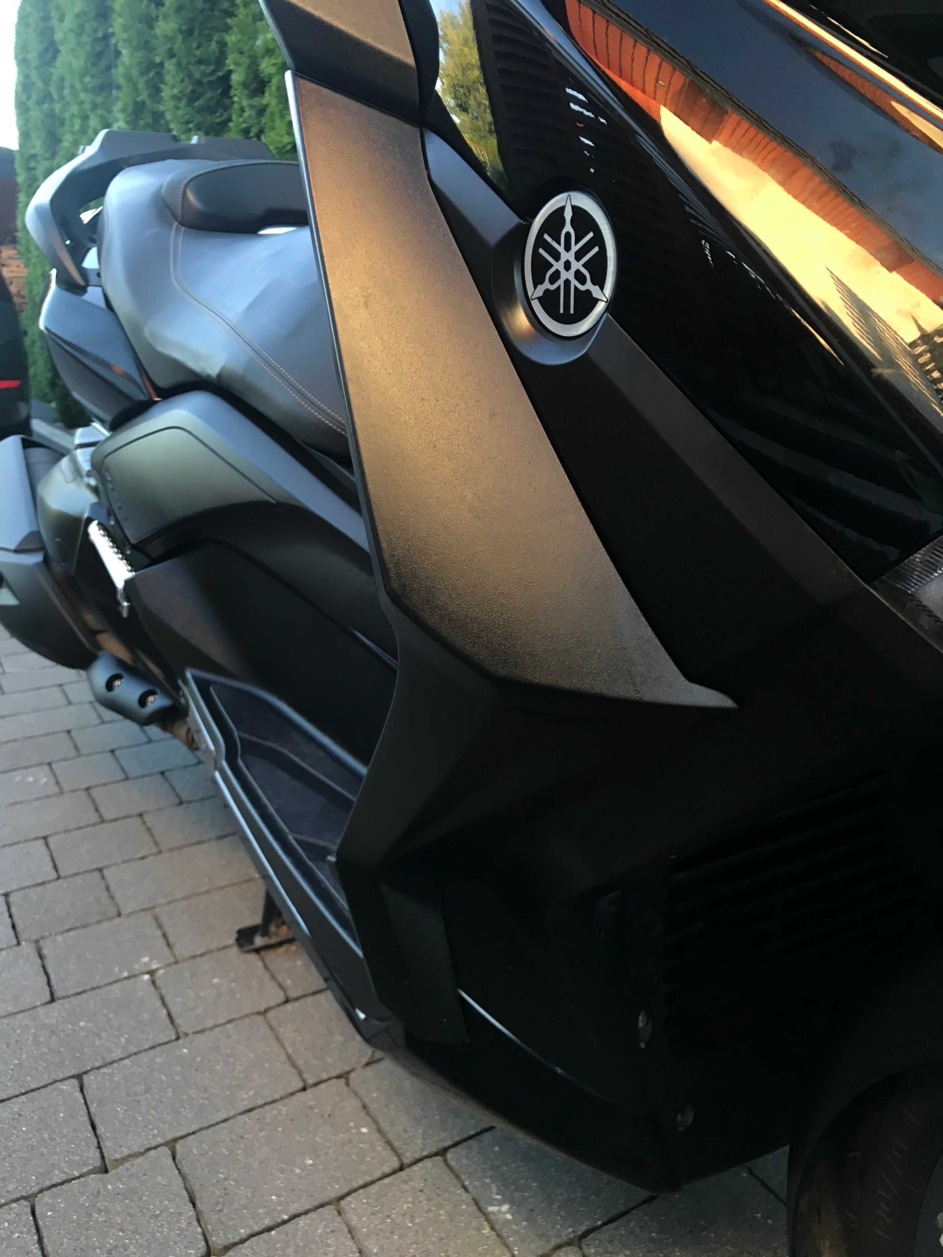 YAMAHA X-Max 400, podgrzewane manetki, poszerzenie osłon na nogi