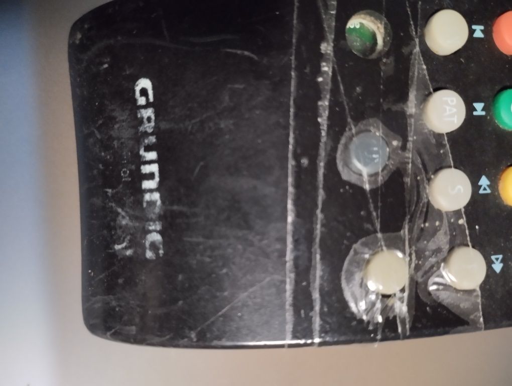 Vendo comando LCD Grundig