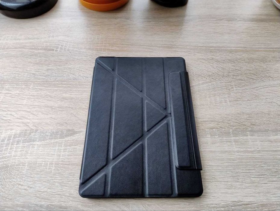 Чохол та захисне скло для iPad 9 10.2"