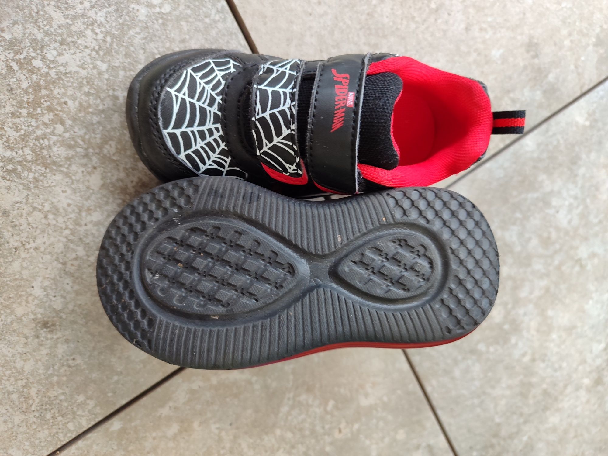 Buciki spider Man 23,5 rozmiar