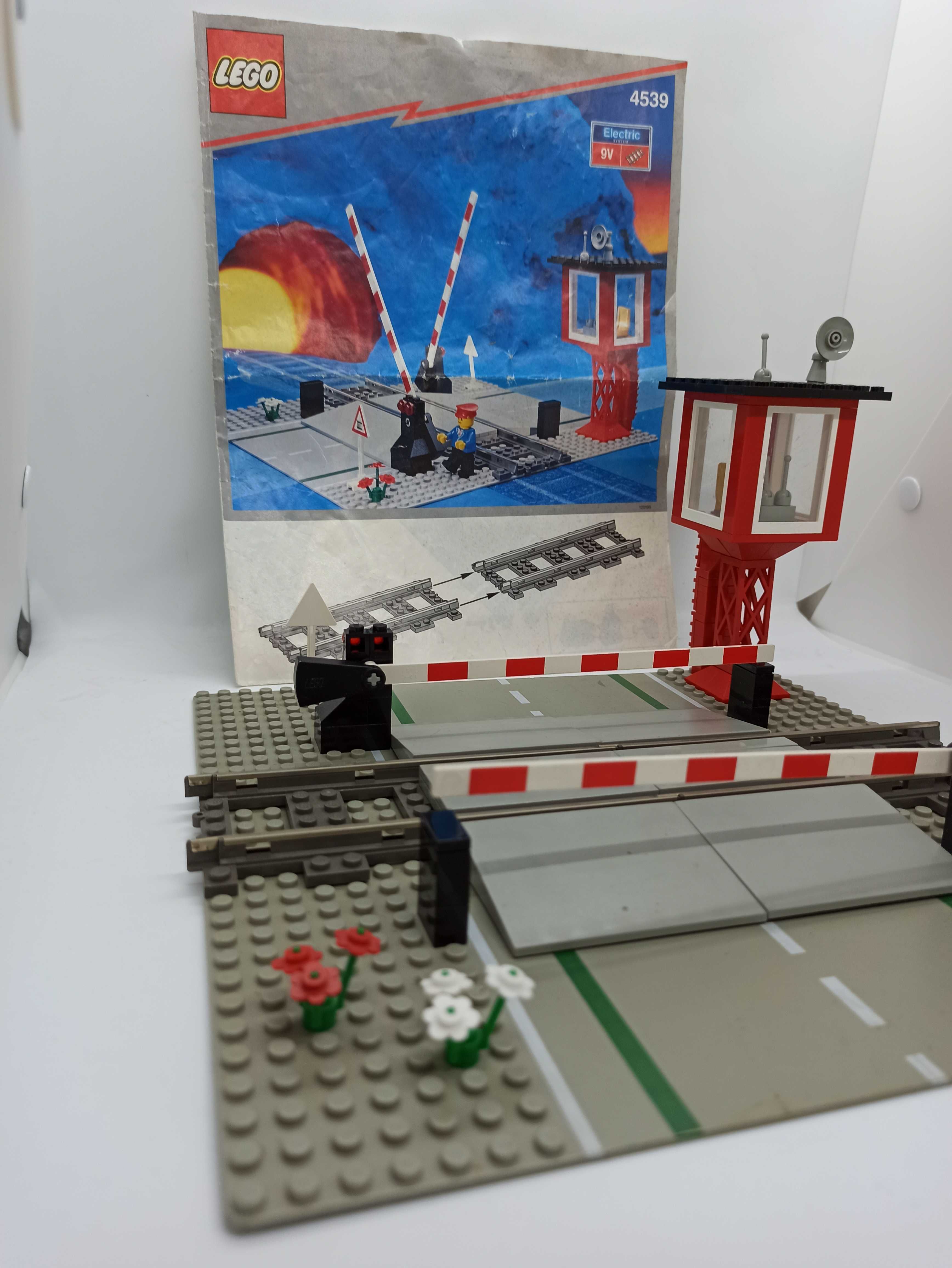 Lego 4539 Manual Level Crossing - Train, Pociąg, Przejazd City Town