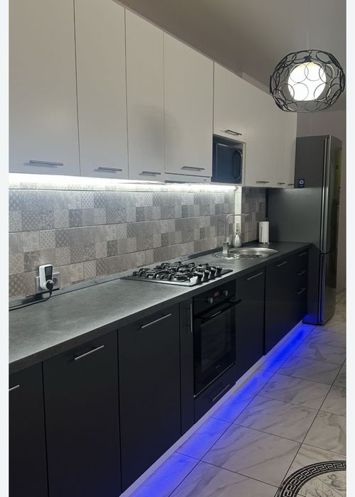 Продаж 3 кім Святопетрівське