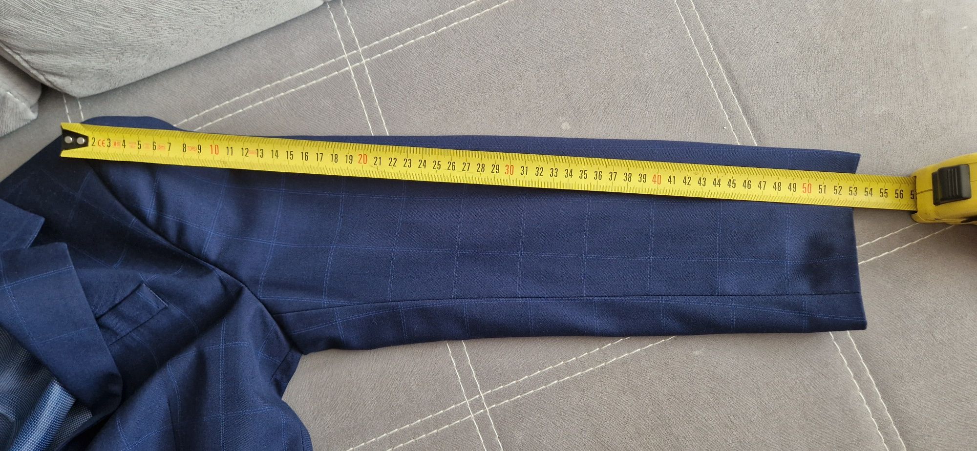 Garnitur na komunie r. 146 XL