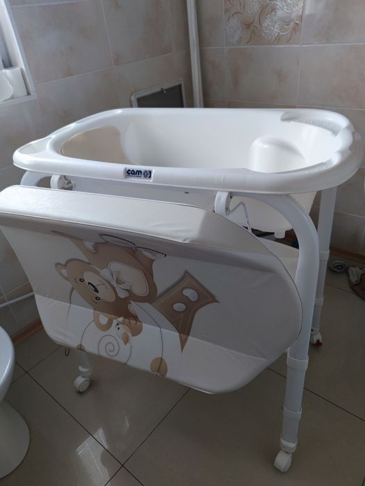 Пеленальный стол с ванночкой 2 в 1  CAM