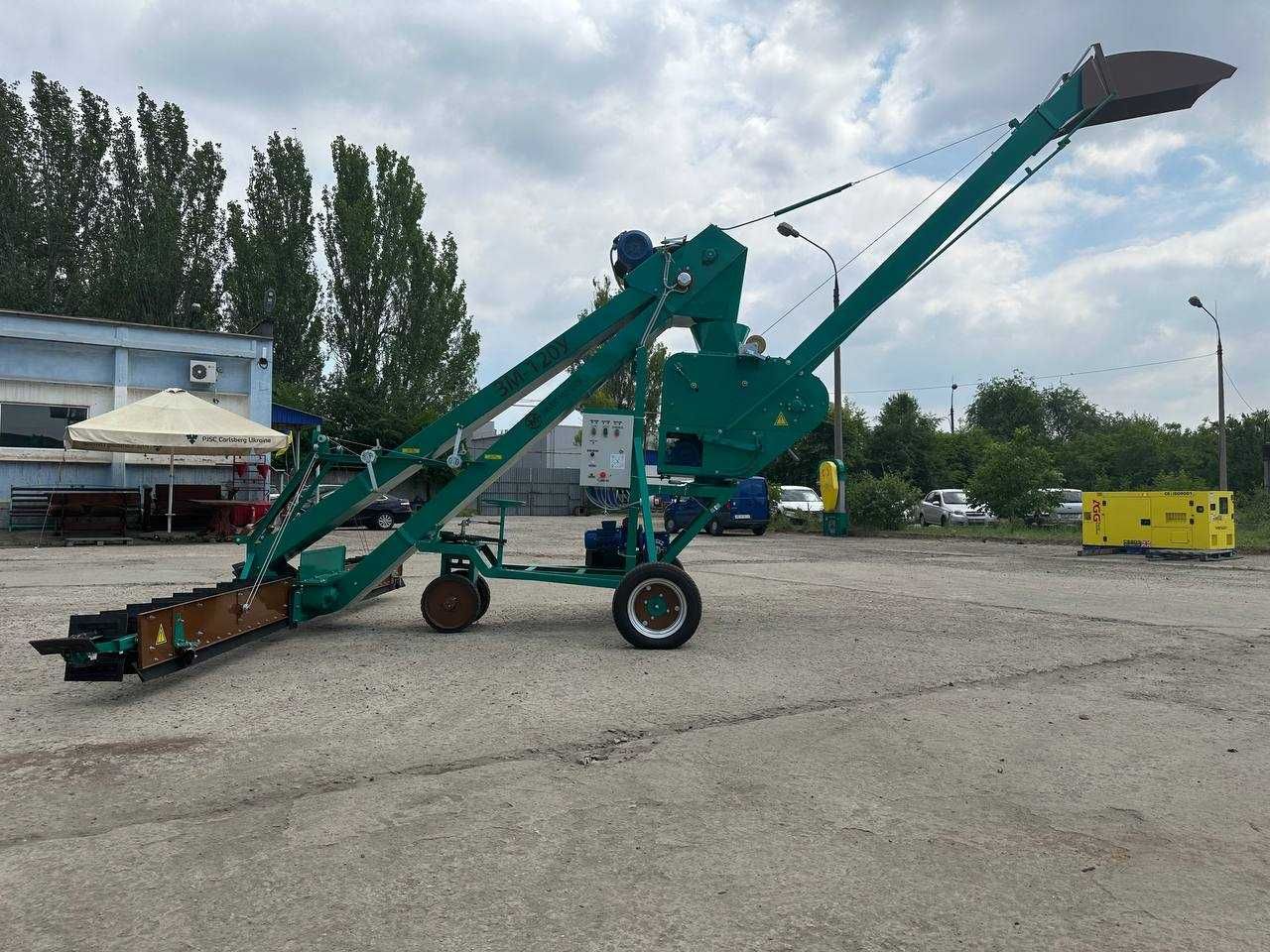 Зерномет самопересувний ЗМ-150У.Зернонавантажувач.навантажувачі зерна.