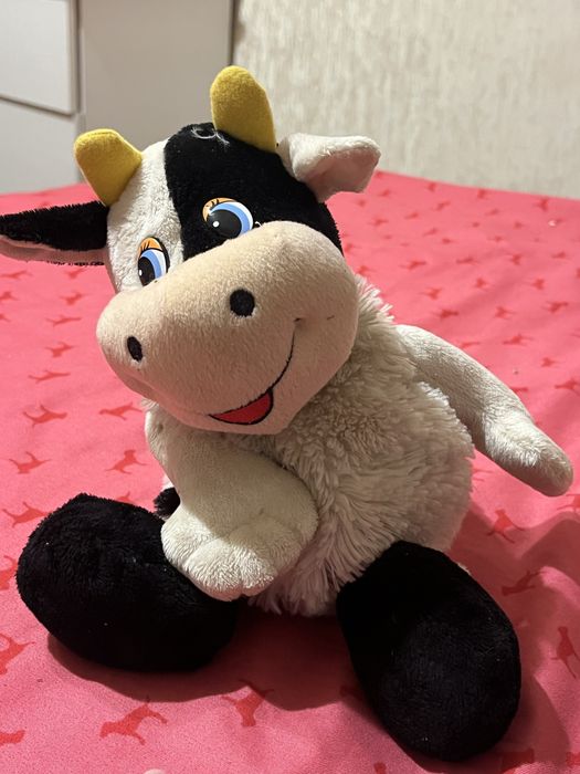 Мягкая игрушка ежика среднего вида ( Пикачу, корова)