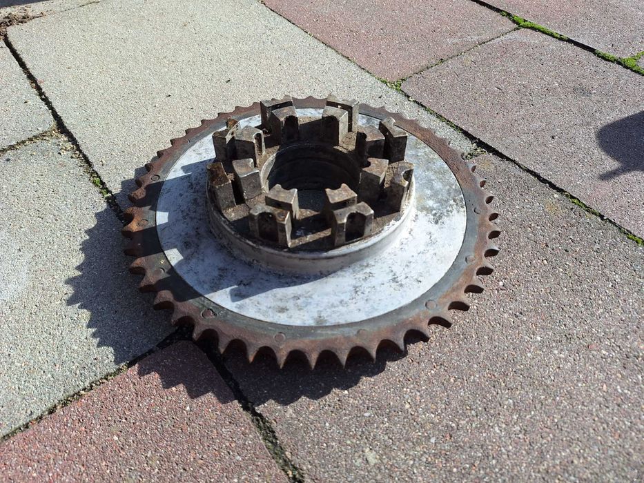 Koło łańcuchowe kompletne Junak M10