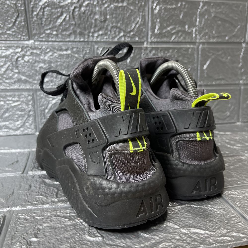 Чоловічі кросівки Nike Huarache Run Black DZ5632-001