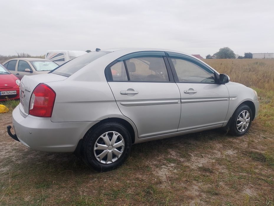 Hyundai accent 2010 газ/бензин