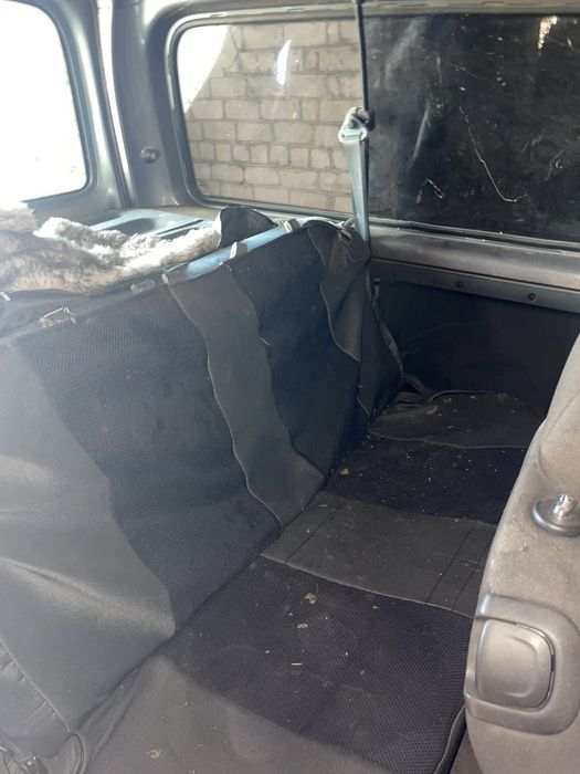 Продам Рено Кенго 2000г/в 1,4 газ-бенз.на ходу 1050 $