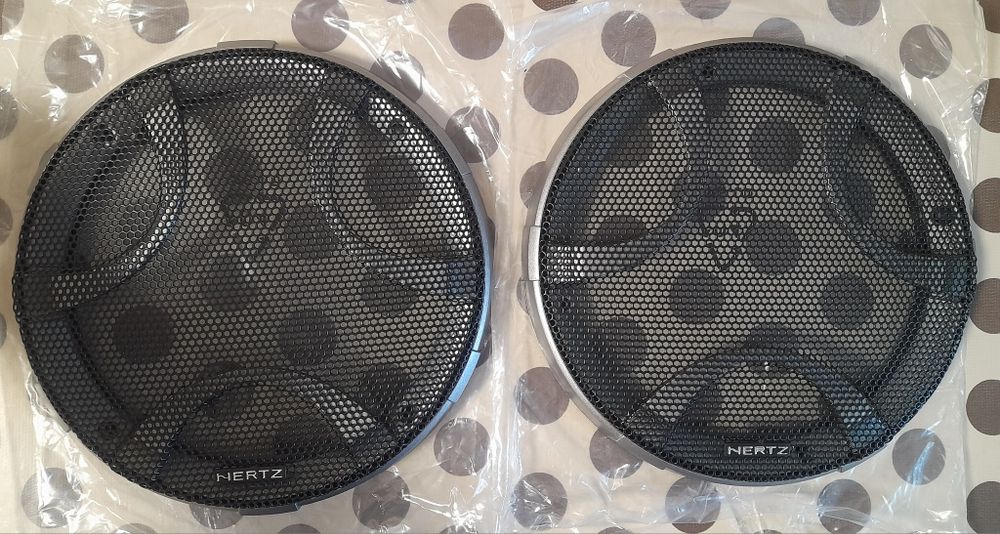 Сетка динамиков гриль автомобильный 6,5"