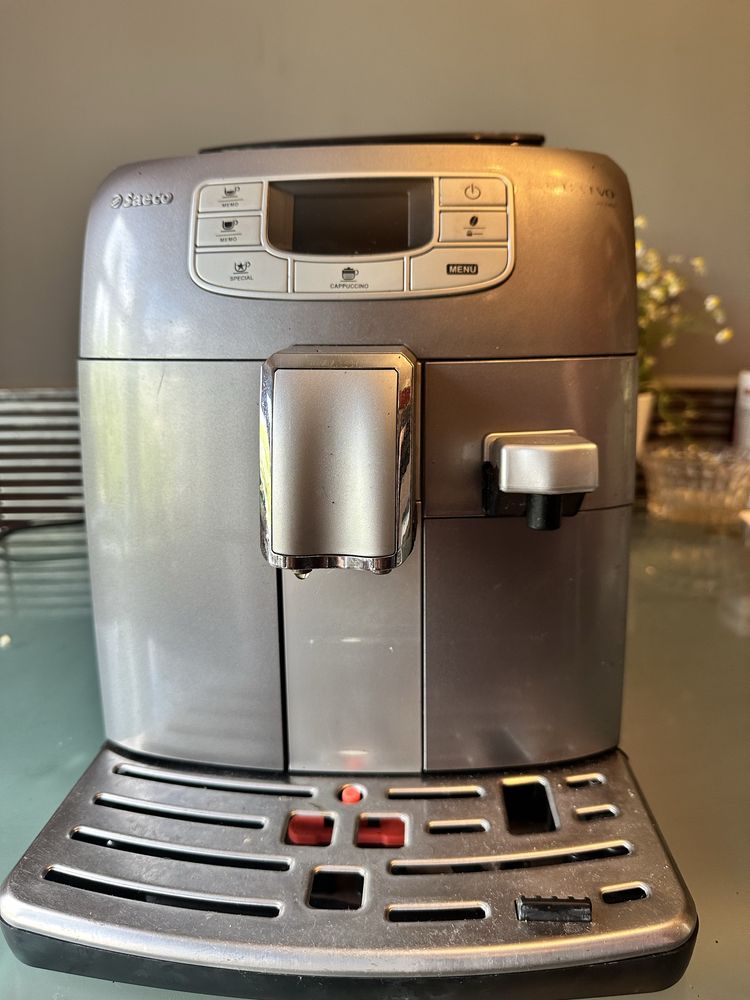 Автоматическая кофеварка Saeco Intelia Evo One Touch Cappuccino