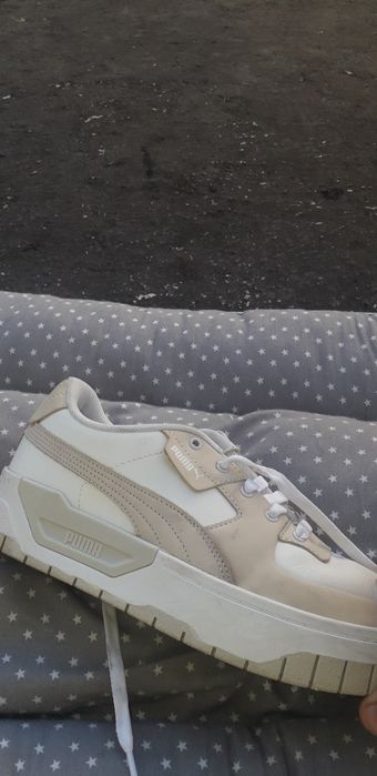 Tênis Puma feminino número 39. Quase novos. Loja: JD.